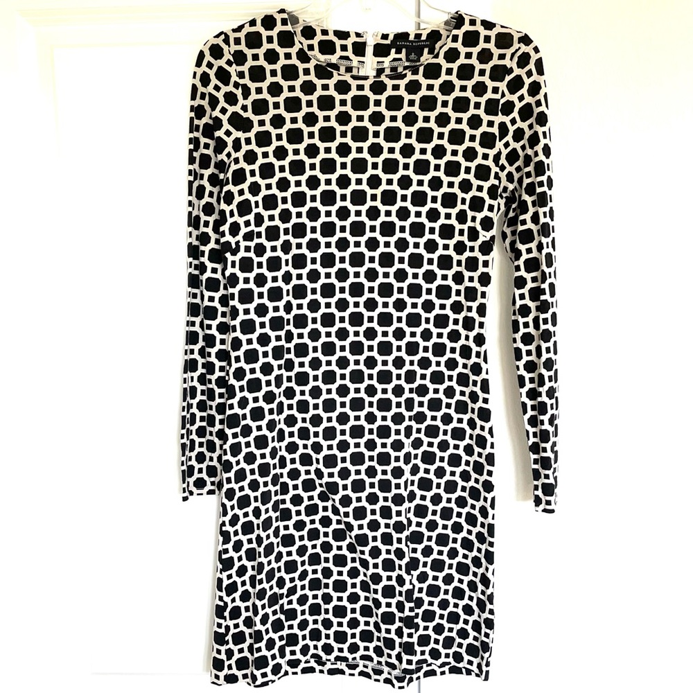 Banana republic geometric print long sleeve dress